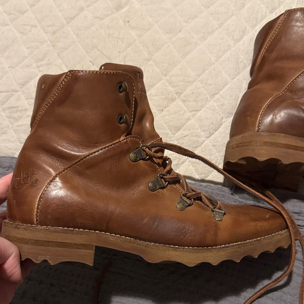 John Fluevog Tan Leather Men's Boots 760 Turbo Bohlin